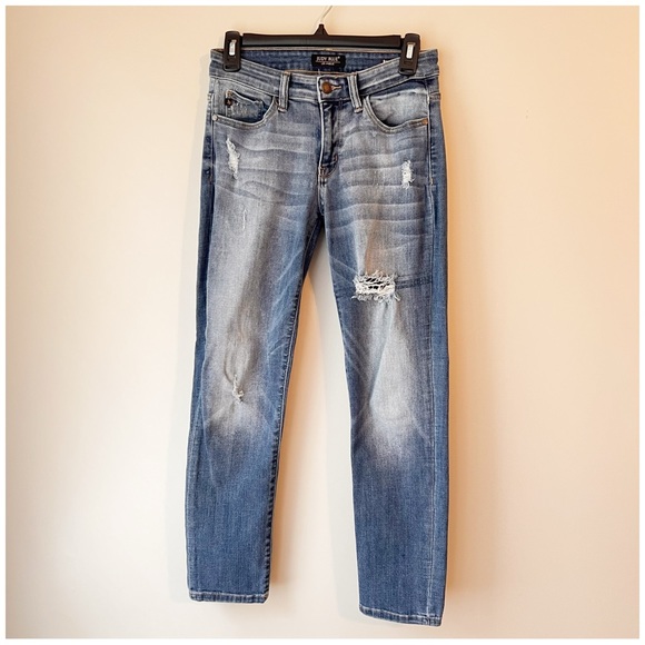 Judy Blue Boyfriend Fit Distressed Jeans 3/26 - Picture 1 of 12